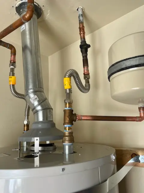 Water heater installation and plumbing repair in Muhlenberg